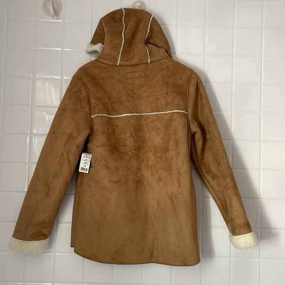 Koolaburra by UGG, color khaki hoodie jacket, size 14-16. Made with faux fur - Picture 10 of 17